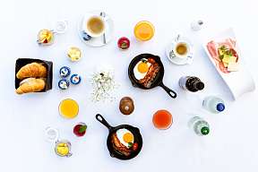 Fruehstueckstisch im Sunstar Brissago